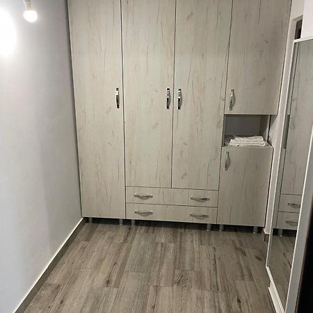 Propriete Ten - Close To University, Hospital And Downtown Iasi Exteriör bild