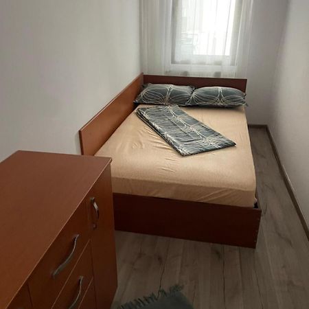 Propriete Ten - Close To University, Hospital And Downtown Iasi Exteriör bild