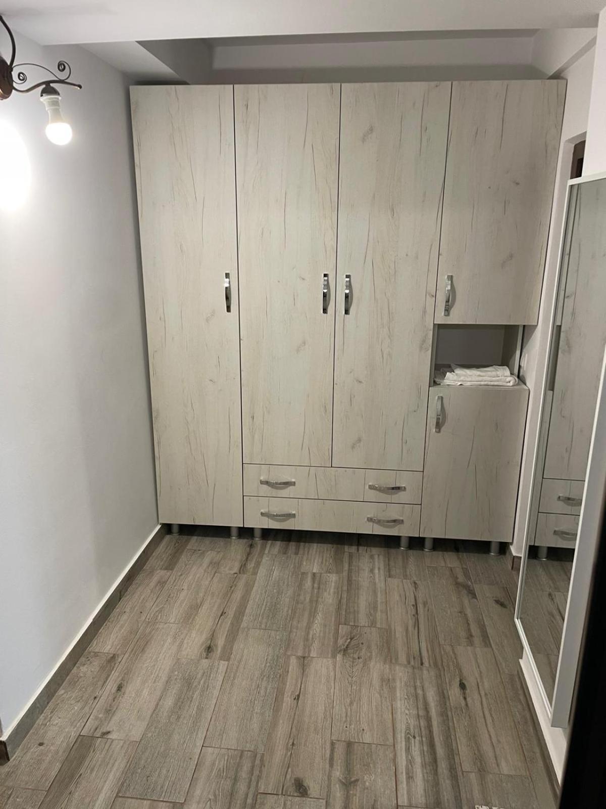 Propriete Ten - Close To University, Hospital And Downtown Iasi Exteriör bild